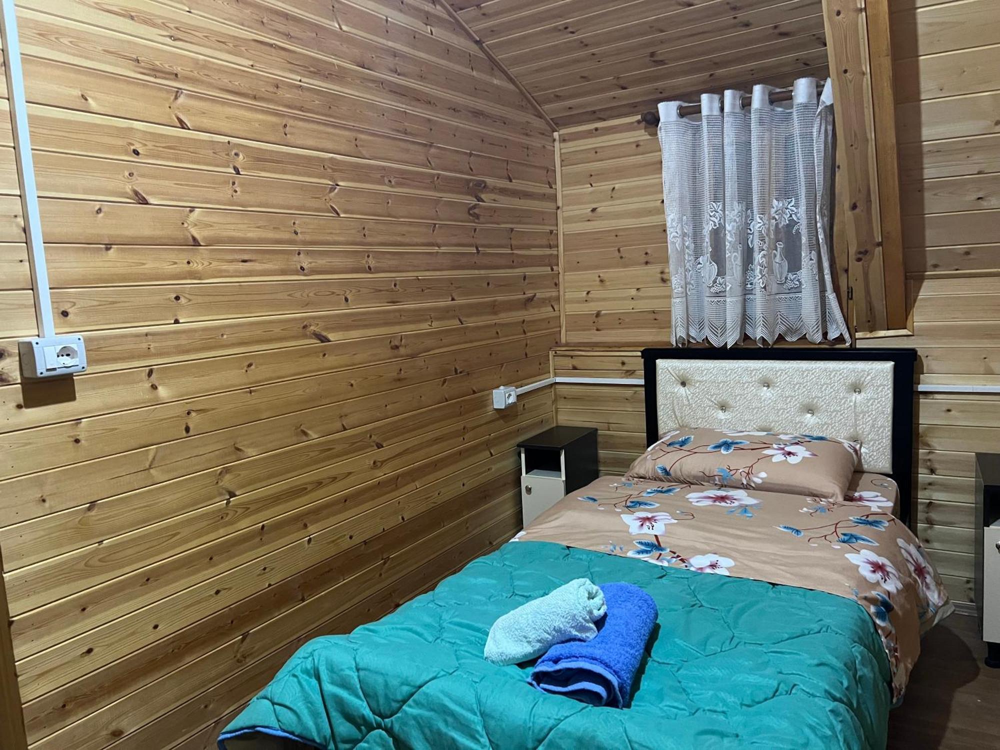 טת Guesthouse Villa Gurra מראה חיצוני תמונה