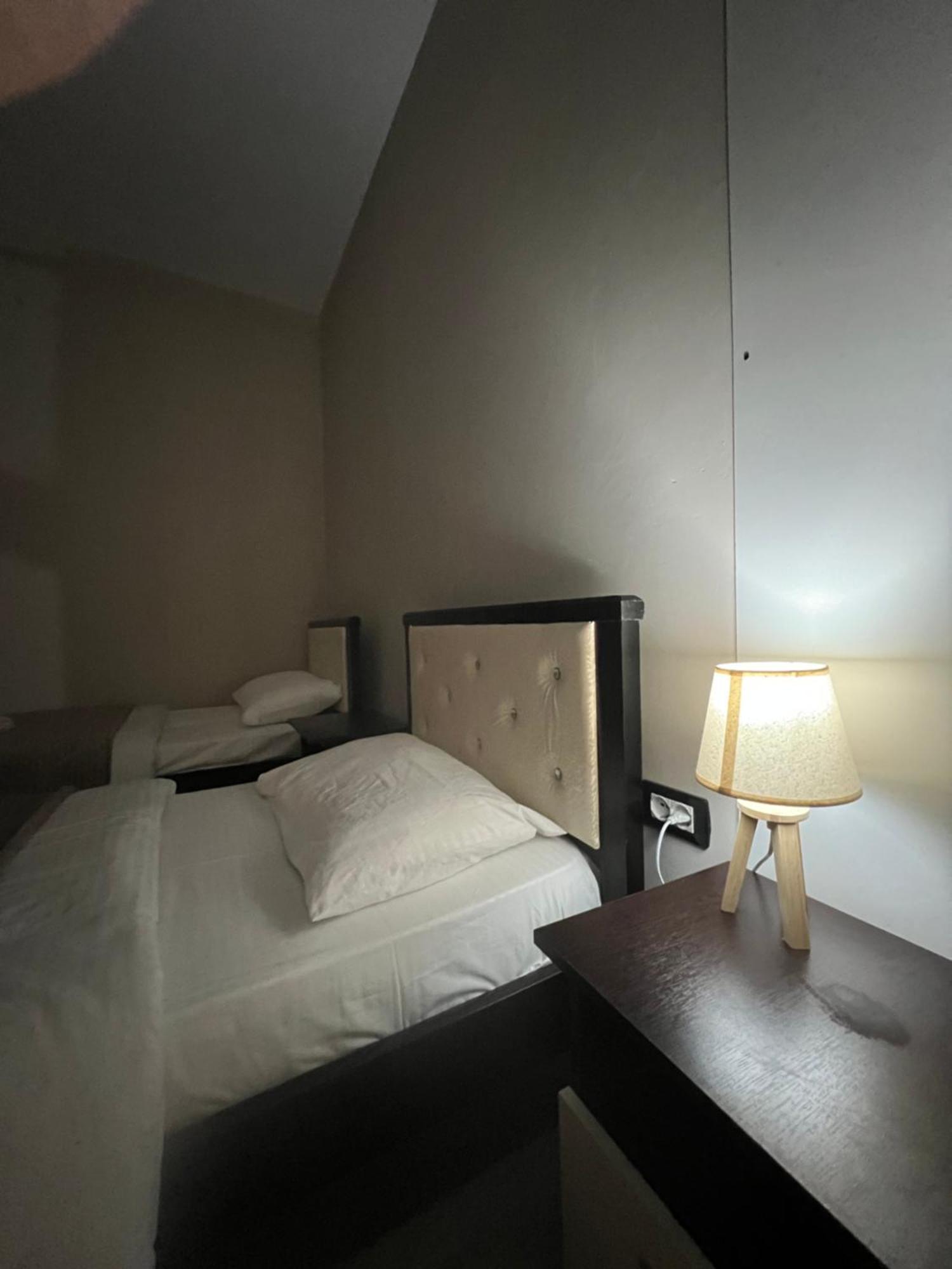 טת Guesthouse Villa Gurra מראה חיצוני תמונה