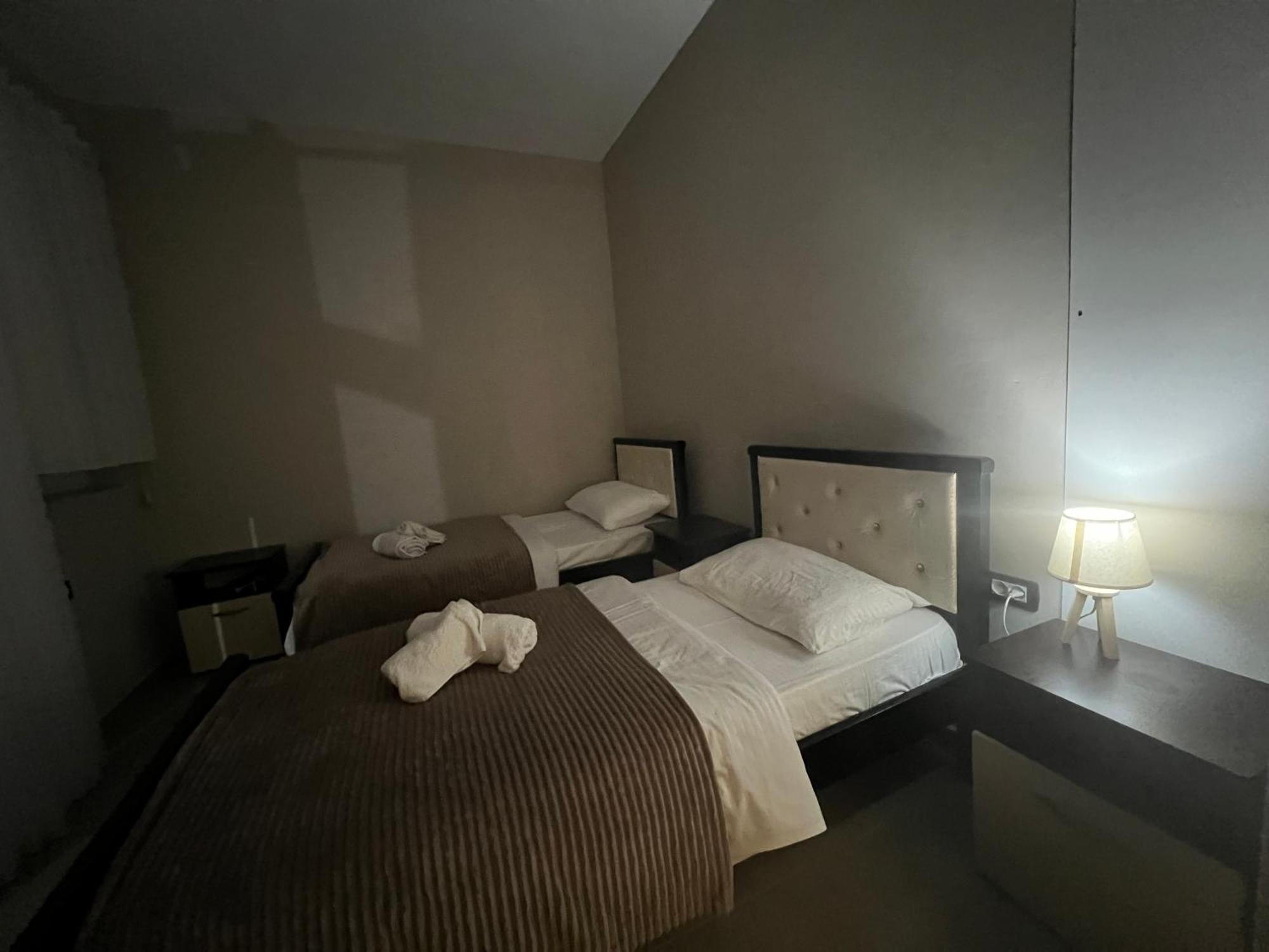 טת Guesthouse Villa Gurra מראה חיצוני תמונה